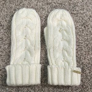 Michael Kors Cream Cable Knit Mittens